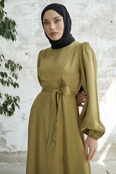 InStyle Φόρεμα σατέν μανίκι με ζώνη - Πράσινο φιστίκι