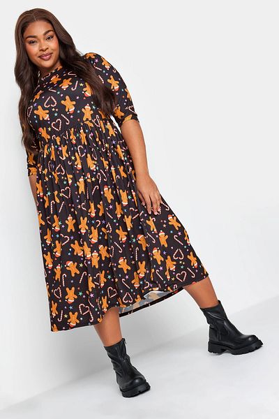 Stil Diva Plus Size Christmas Themed Crew Neck Half Sleeve Midi Dress215943
