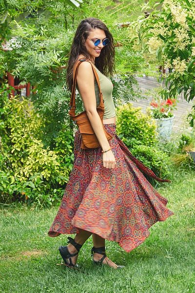 Los banditos Loose Midi Flared Skirt with Tie Waist