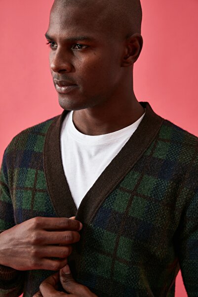 Trendyol Collection Green Regular V-Neck Plaid / Check Cardigan Tmnaw21Hi0063