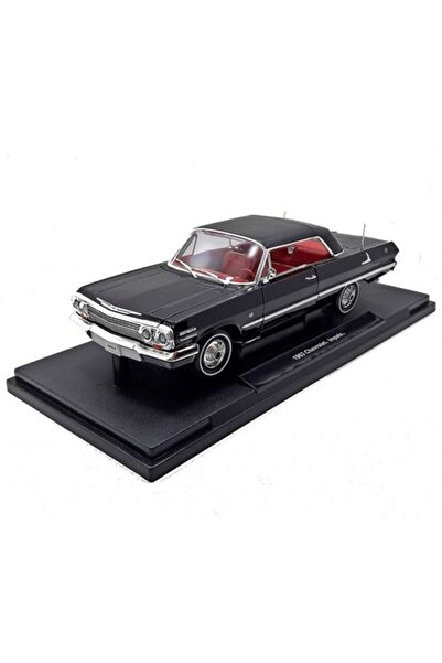WELLY 1:18 1963 Chevrolet Impala