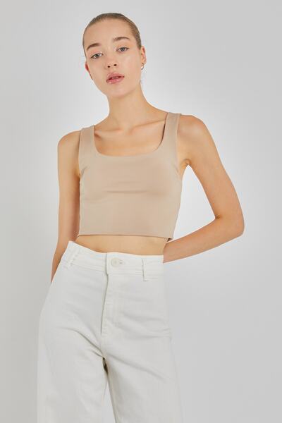 LAMODEMAPASS Bej Crop Top