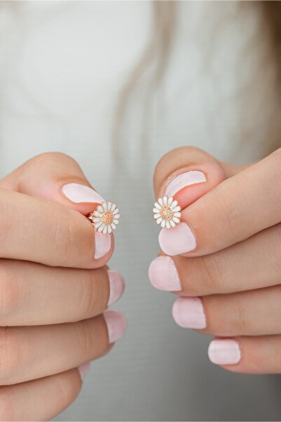 Nereze 925 Ayar Minik Papatya Küpe Kadın Gümüş Küpe