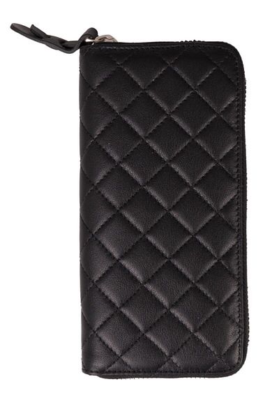 BLU Woman's Black Quilted Leather Wallet
