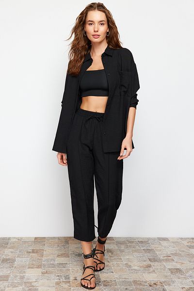 Trendyol Collection Fekete szőtt ing és nadrág szett - TWOSS24AU00114