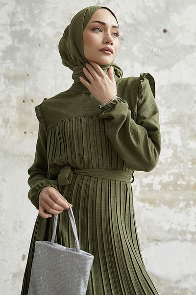 InStyle Φόρεμα από λινό πλισέ ώμου Ruffle - Χακί