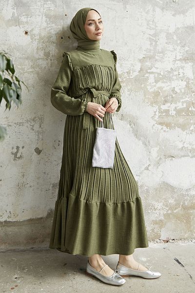 InStyle Φόρεμα από λινό πλισέ ώμου Ruffle - Χακί