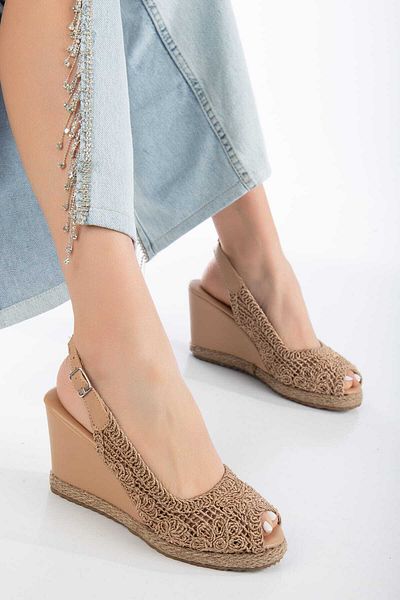 Kartezyen Nut Nut Toe Embroidered Wedge Heeled Shoes