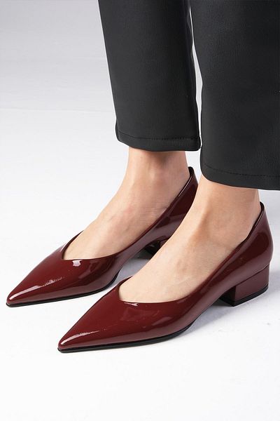 Mio Gusto Krátké dámské boty na podpatku z lakované kůže Marie Burgundy