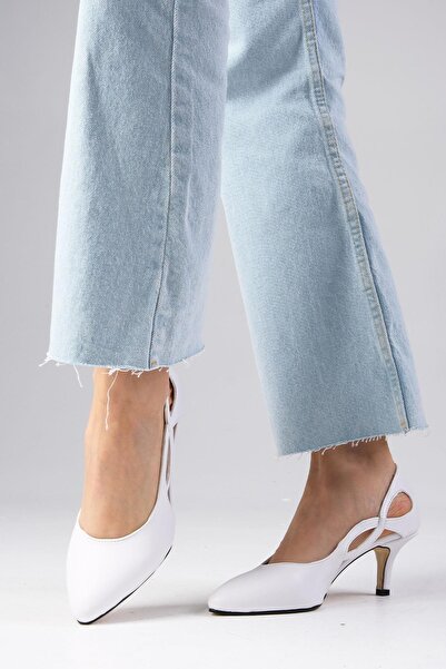 Mio Gusto Dámské boty na nízkém podpatku v bílé barvě Violetta