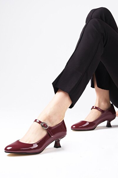 Mio Gusto Gabriela Burgundy Color Patent Leather Women's Low Heeled Shoes