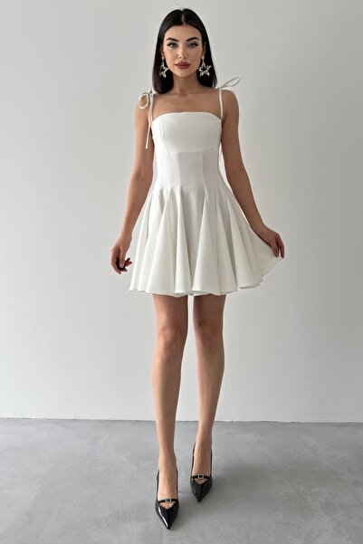 Secret Passion Lingerie Atlas Kumaş Bağcık Detaylı İnce Askılı Kloş Prenses Kesim Beyaz Elbise Mezuniyet Elbisesi 164