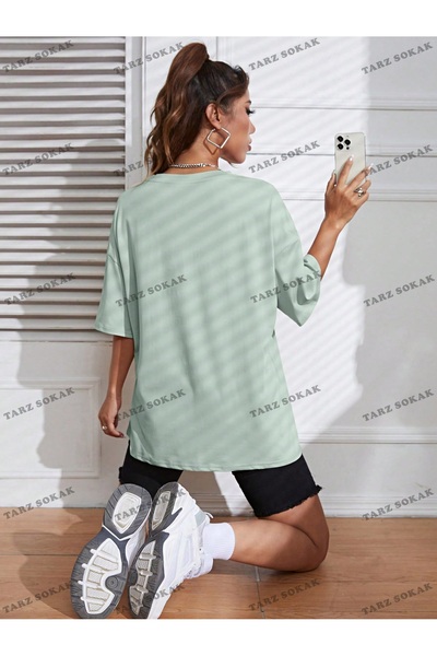 Adrift Футболка з квітковим візерунком на низькому плечі BAY Unisex KOD1333