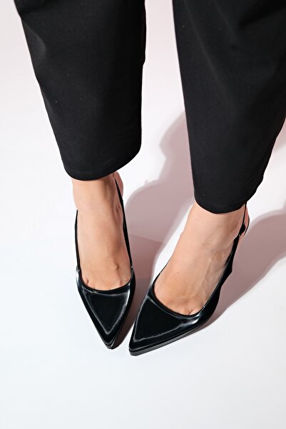 LuviShoes SANTA Černé dámské boty na podpatku se špičatou špičkou