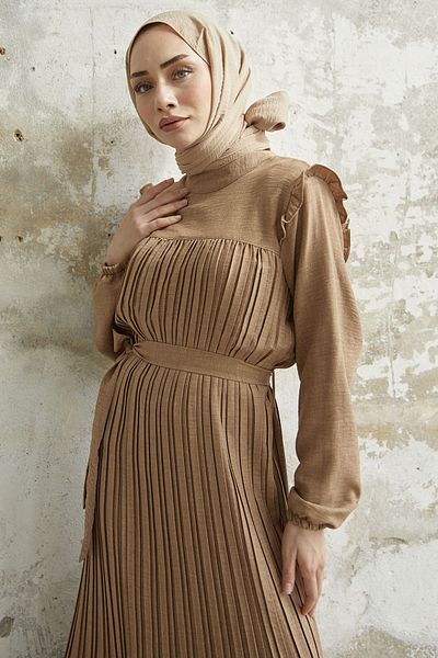 InStyle Rochie din in pliat cu volane pe umeri - Bej