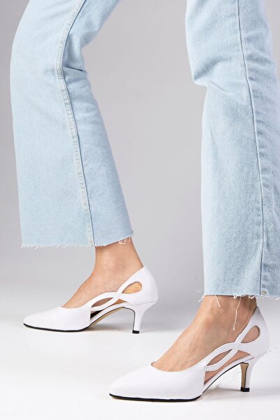 Mio Gusto Dámské boty na nízkém podpatku v bílé barvě Violetta