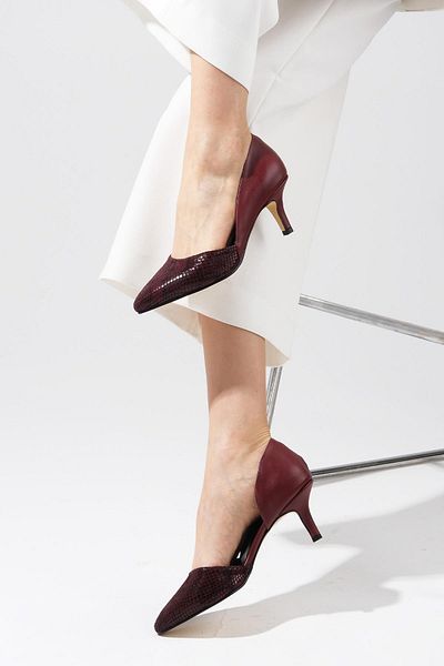 Mio Gusto Rene Burgundy Color Short Heeled Women's Shoes