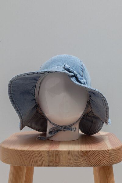 Caramell قبعة بناتي من Cotton Garden Summer Collection مصنوعة من قماش الموسلي...