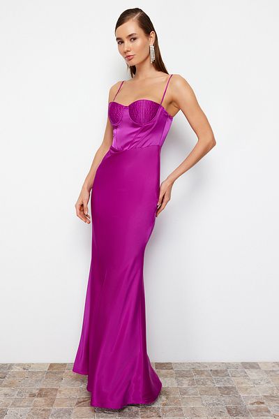 Trendyol Collection Φούξια σατέν μακρύ βραδινό φόρεμα με λεπτομέρεια κορσέ, υφαντό TPRSS24AE00001