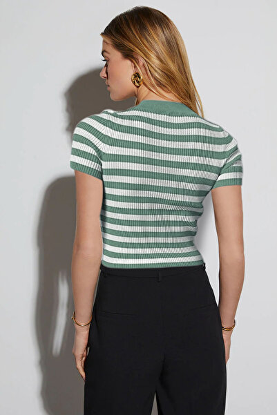 AQE FASHION Γυναικεία ριγέ κοντομάνικη μπλούζα με λαιμόκοψη μέντα