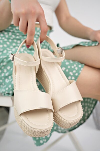 Tolgado ΓΥΝΑΙΚΕΙΑ CASUAL ΚΑΙ ΣΤΥΛΙΣ ΚΑΘΗΜΕΡΙΝΑ ΣΑΝΔΑΛΙΑ ΜΕ ΓΕΜΙΣΜΕΝΑ ΤΑΚΟΥΝΑ