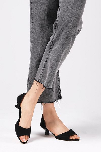 Mio Gusto Adrian Black Color Women's Low Heeled Shoes