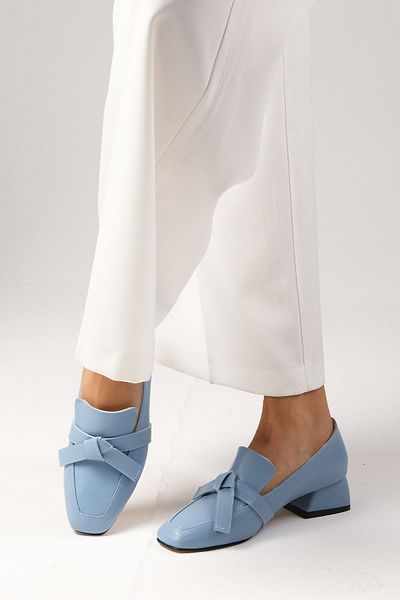 Mio Gusto Agatha Blue Color Blunt Toe Pantofi de damă cu toc scurt și accesorii cu fundă