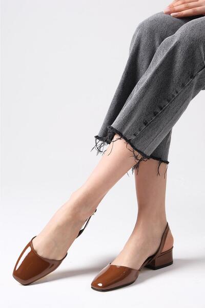 Mio Gusto Aura Tan Patent Leather Heeled Shoes