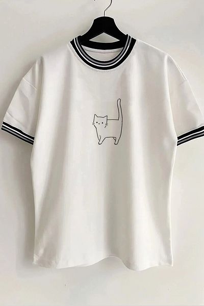 Vordevia Λευκό μπλουζάκι Unisex Oversize με γιακά και λεπτομέρεια μανίκι με στάμπα Cat