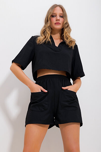 Trend Alaçatı Stili Dámska čierna polo blúzka a šortky s tkaným spodným dielom Alc-X11739