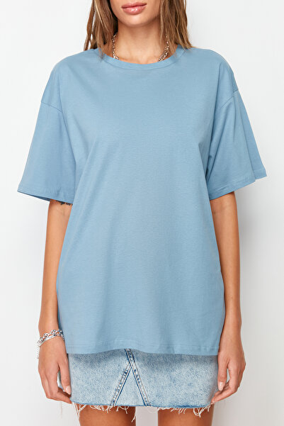 Trendyol Collection Indigo 100% bavlna zpět Slogan tištěný Boyfriend Fit Crew Neck Pletené tričko TWOSS22TS2168