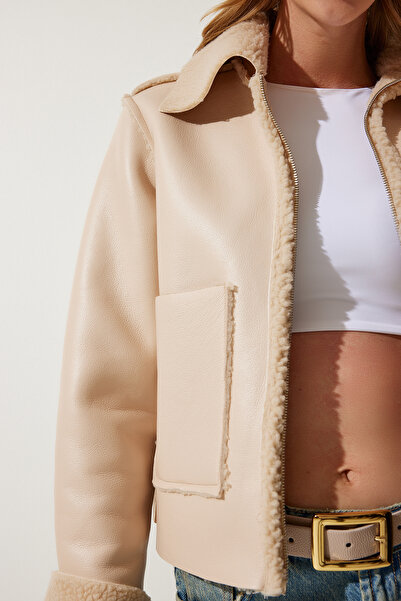 Happiness İstanbul Women's Cream Fur Collar Faux Leather Jacket with Wide Pockets TP00027