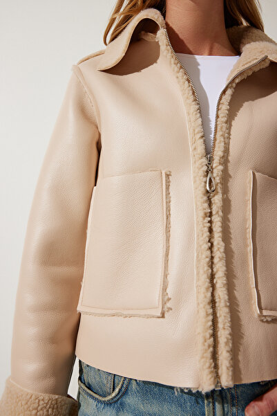 Happiness İstanbul Women's Cream Fur Collar Faux Leather Jacket with Wide Pockets TP00027