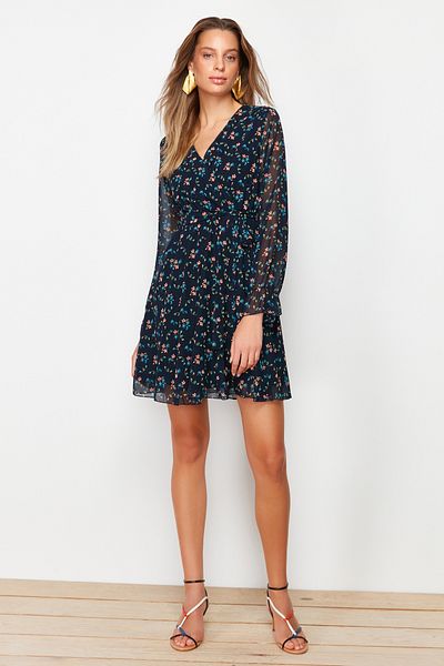 Trendyol Collection Sötétkék virágmintás öves, kétsoros bélelt mini sifon ruha TWOAW20EL1628