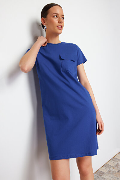 Kolekcia Trendyol Saks, 100% bavlna, vrecko, detail, výstrih, krátky rukáv, pletené tričko, šaty TWOSS24EL00120