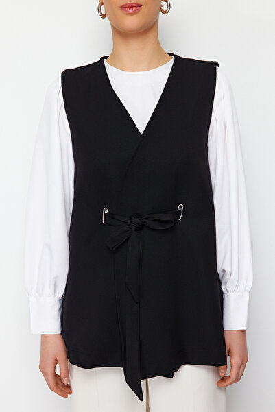 Trendyol Modest Black Metal Accessory Detailed Belted Woven Vest Tctss24Yl00006