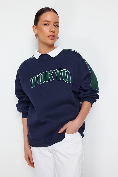 Trendyol Collection Тъмносин дебел полар от вътрешната страна на цветни блокове с поло яка, обикновен плетен суичър TWOAW24SW00224