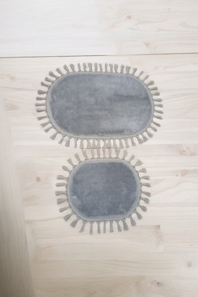 Altun КИЛИМ ОТ 2 ЧАСТИ, АНТИКИСЕЛИНЕН ЛУКСОЗЕН ПОСТ, ПЛЮШЕН ПОМПОН, РЕСНИ, ГЕЛ, НЕЗЪПЛЪЗГАЩ СЕ КИЛИМ, ПОЛИЦОВКА ЗА БАНЯ