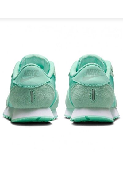Nike Md Valiant  Spor Ayakkabı(Dar Kalıp Yarım Numara Büyük Almanızı Öneririz)