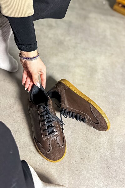 SHOEBELLAS Araz Acı Kahve Cilt Süet Detaylı Kadın Sneaker