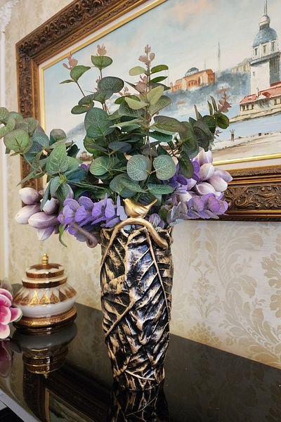 Ella's Design Studio Decorative Vase with Bird, Figurine Vase with Bird, Gold Decor Vase, Mother's Day Gift