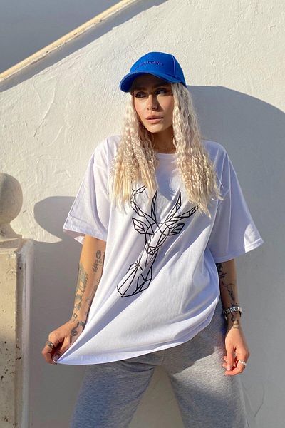 Swist Μπλουζάκι με λαιμόκοψη με στάμπα White Deer