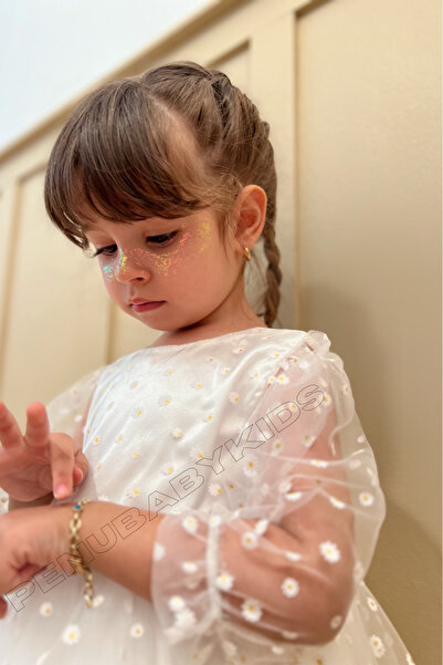 penu baby kids Beyaz Çiçek Detaylı Truvakar Kol Kız Bebek Elbise