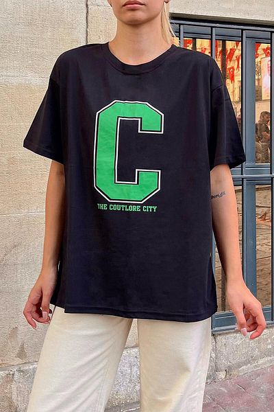 Swist Γυναικείο μπλουζάκι Oversize μαύρο C με στάμπα