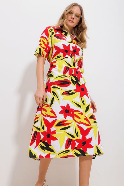 Trend Alaçatı Stili Rotes Popeline-Kleid mit Hemdkragen, halber Knopfleiste und Gürtel, Blumenmuster für Damen ALC-X11859