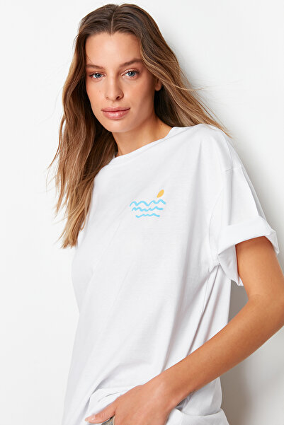 Trendyol Collection Boyfriend Cut White T-Shirt - Back and Chest Print, 100% Cotton - TWOSS23TS00058