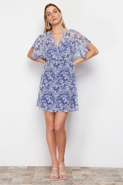 Trendyol Collection Mini rochie țesută din șifon, căptușită, cu guler dublu, cu imprimeu floral albastru TWOSS24EL00712