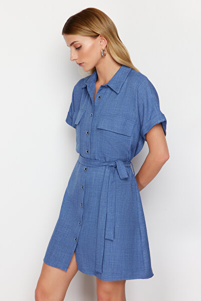 Trendyol Collection Rochie cămașă mini țesută cu buzunare cu curea Indigo TWOSS24EL00350