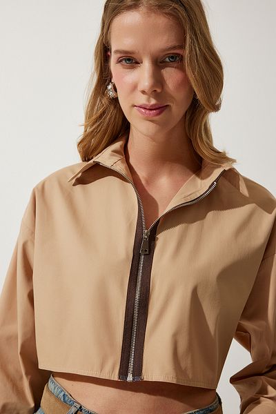 Happiness İstanbul Kurzes Popeline-Shirt mit Reißverschluss für Damen in Sand WF00067