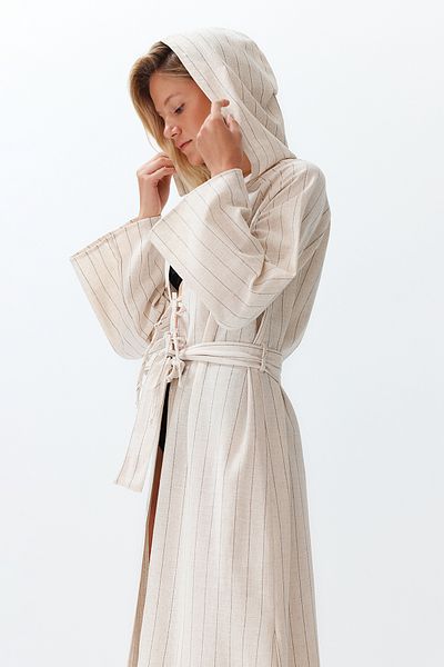 Trendyol Collection Gestreifter Maxi-Kimono und Kaftan aus gewebter, gebundener Leinenmischung aus 100 % Baumwolle mit Gürtel TBESS24KM00037